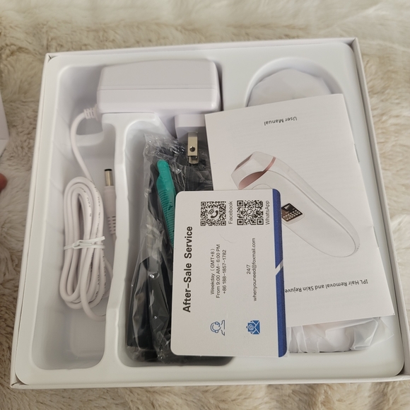 Artolf IP l for Women and Men, At-Home Hair Removal Device - Picture 2 of 9